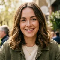 Emily Carter - Dechecker