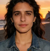 Marta Sánchez - Dechecker