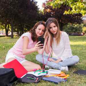 Students - Dechecker